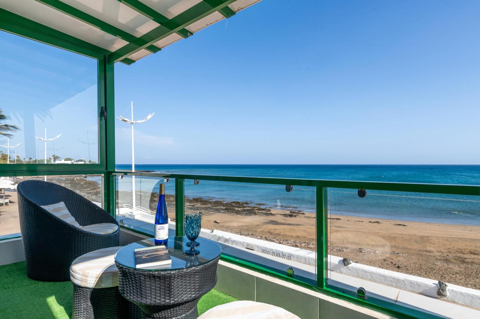51 Avenue Playa Honda Apartment Playa Honda  Bagian luar foto