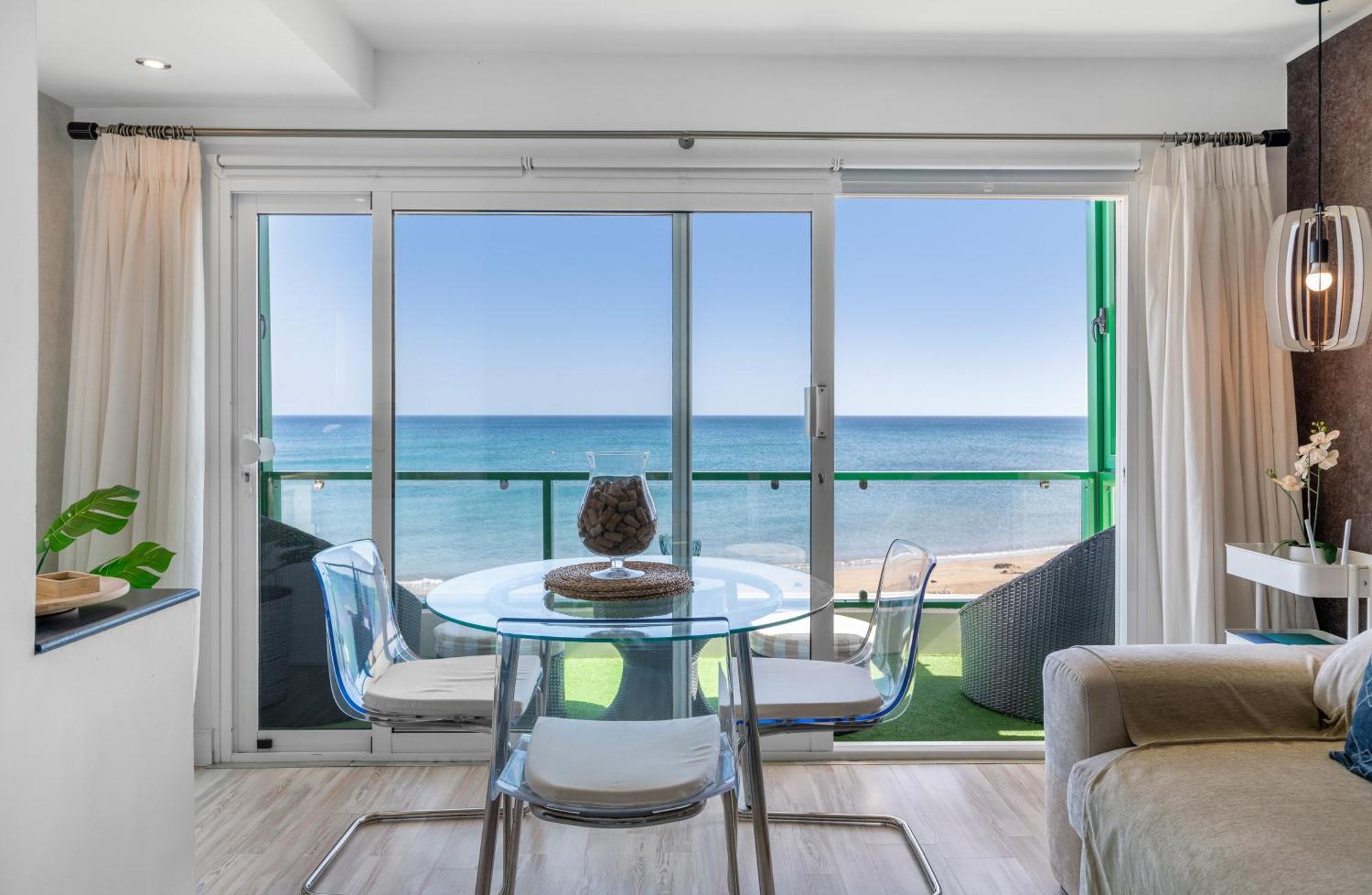 51 Avenue Playa Honda Apartment Playa Honda  Bagian luar foto